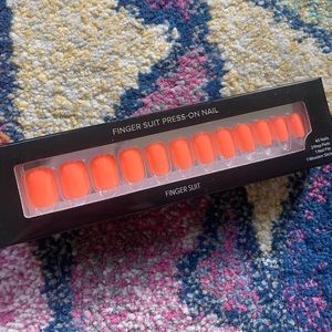 Finger Suit Press On Nails